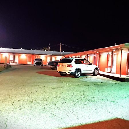 Holiday Host Motel & Rv Park 索诺拉 外观 照片