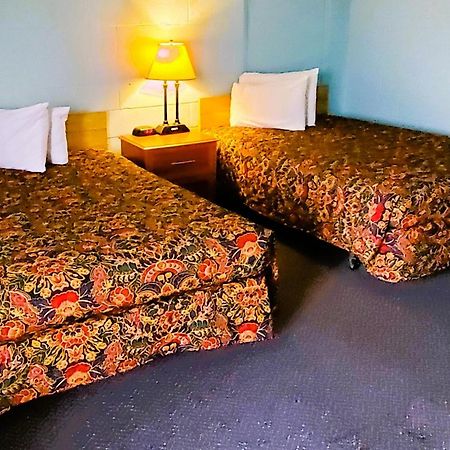 Holiday Host Motel & Rv Park 索诺拉 外观 照片