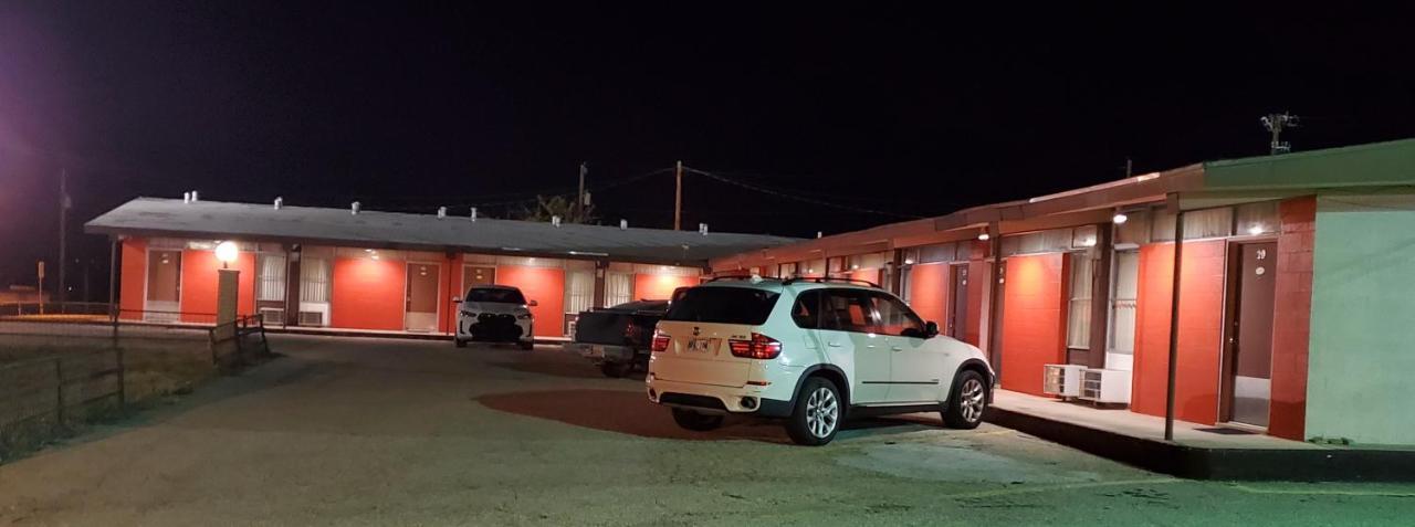 Holiday Host Motel & Rv Park 索诺拉 外观 照片