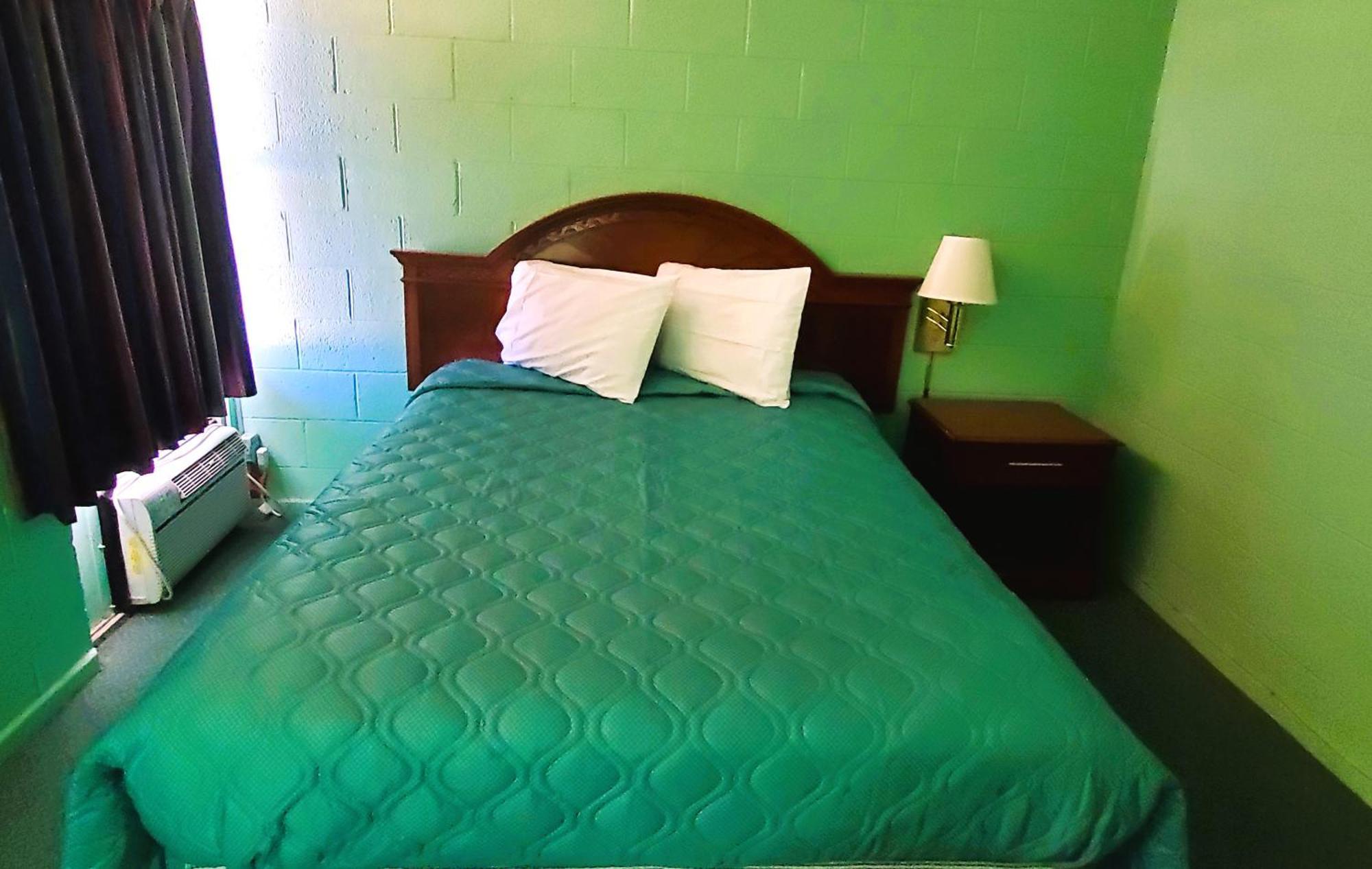 Holiday Host Motel & Rv Park 索诺拉 外观 照片